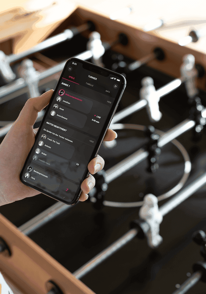 App mit Kickertisch